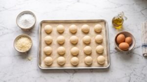 Brazilian cheese bread pão de queijo